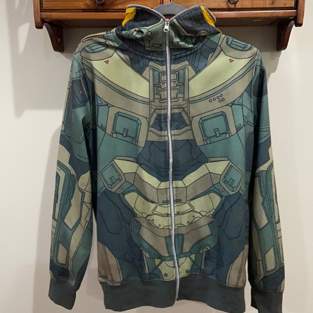 Halo zip hoodie. The Hoodie can completely cover your face.